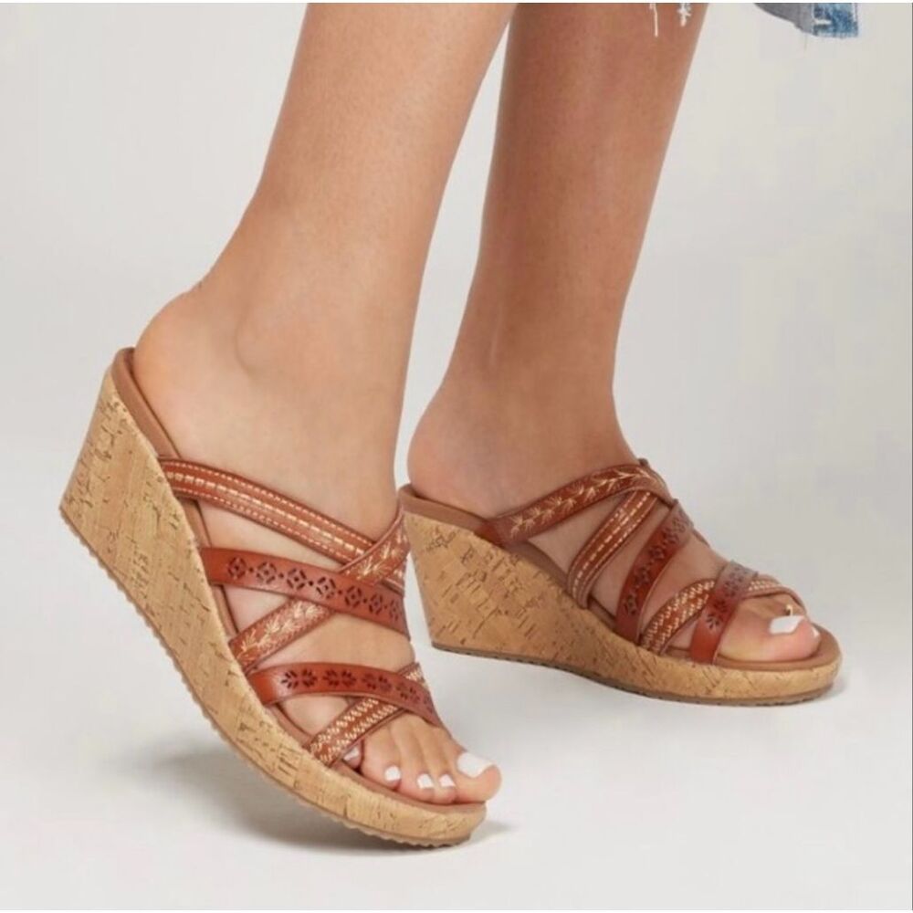 Skechers brown beverlee tiger posse wedge sandals size 7.5